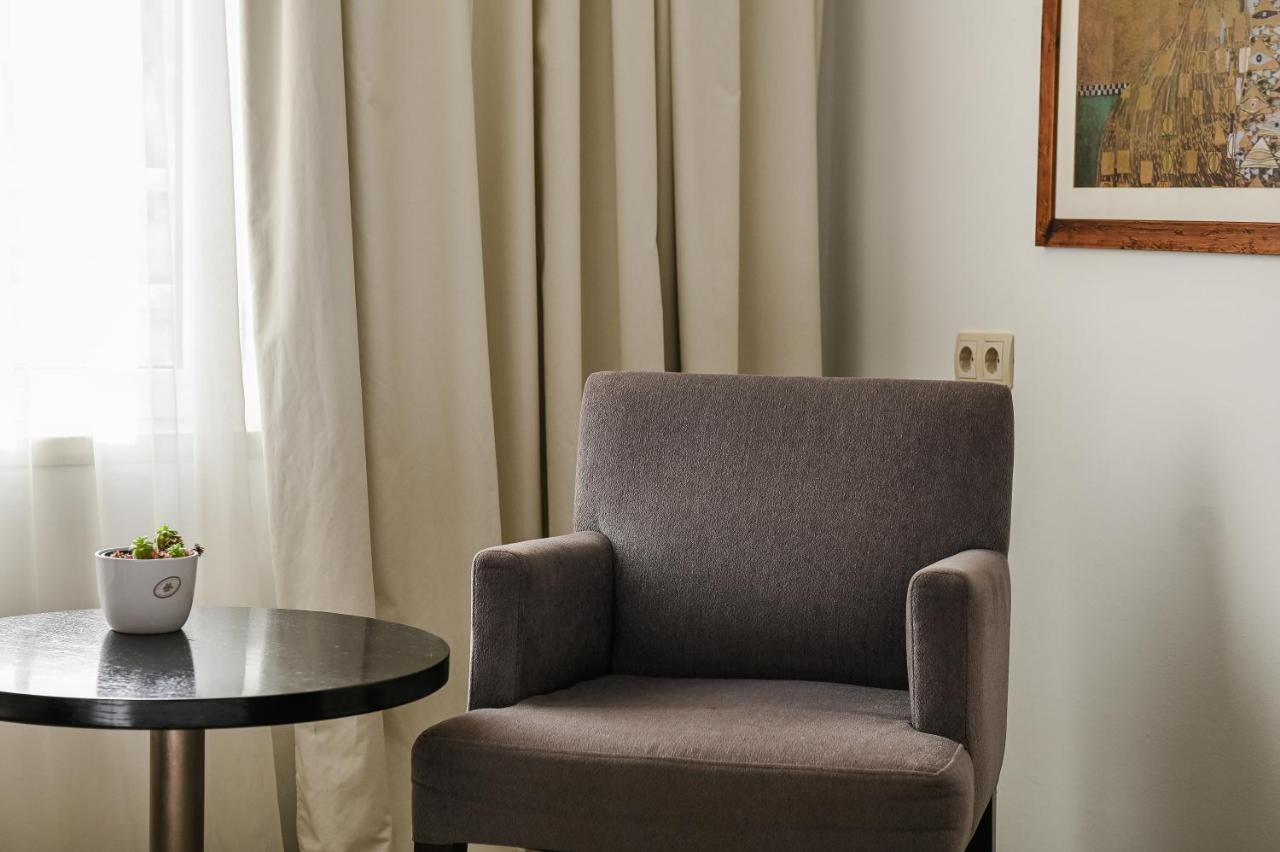 Hotel International Раб Экстерьер фото