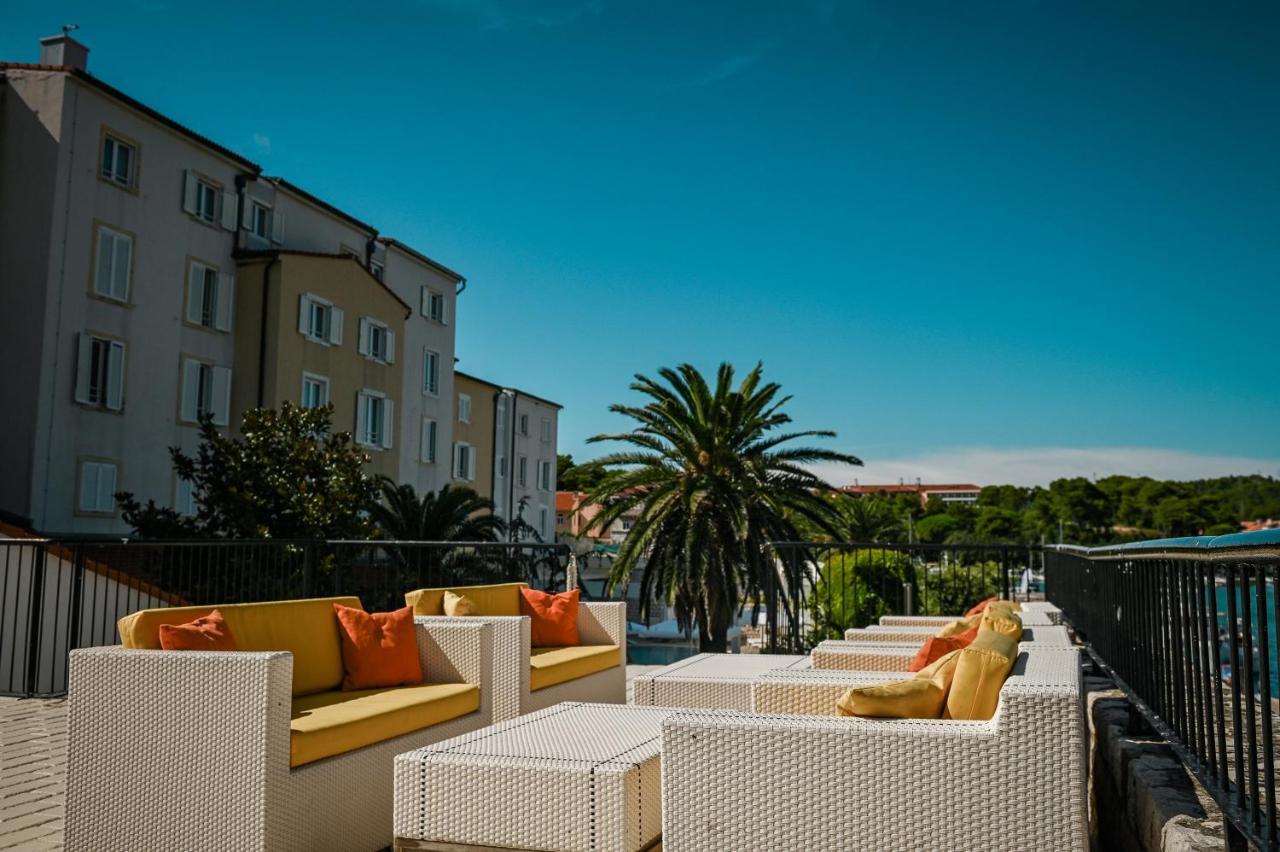 Hotel International Раб Экстерьер фото