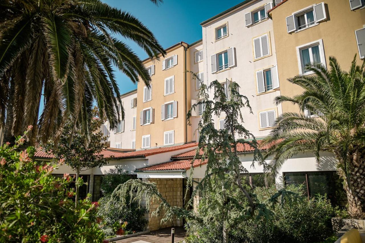 Hotel International Раб Экстерьер фото